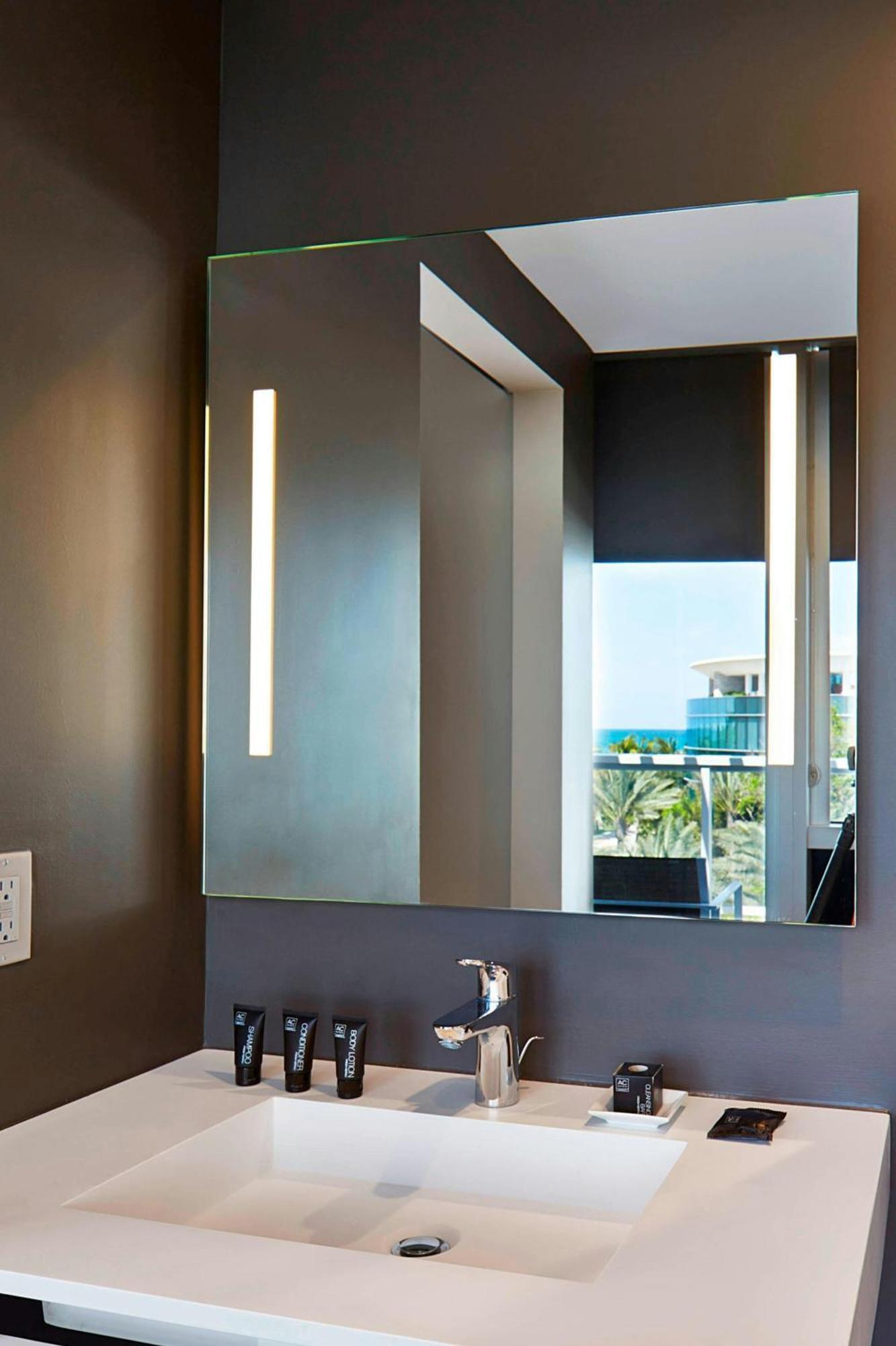 Ac Hotel By Marriott Μαϊάμι Μπιτς Εξωτερικό φωτογραφία